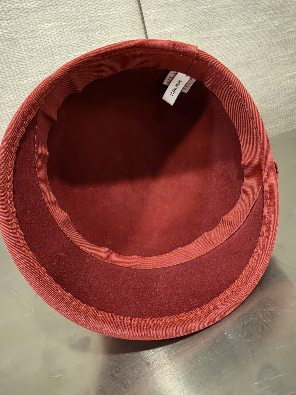 Nine West Red Wool Felt Cloche Hat 1920s Gatsby Style with Roses One Size - Picture 3 of 5